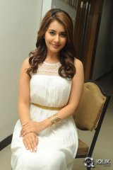 Raashi Khanna at Jil Movie Success Meet